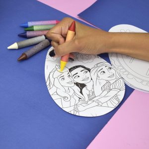 Frente Giz Criativo Princesas_ambientada_uso